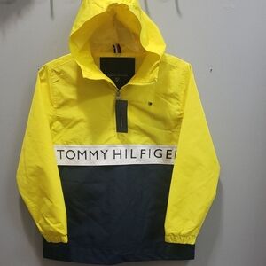 Tommy Hilfiger NWT Yellow and Blue Pullover Hooded Windbreaker, Boys 12/14